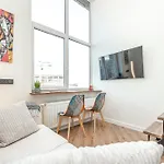 Cozy Loft In City Center